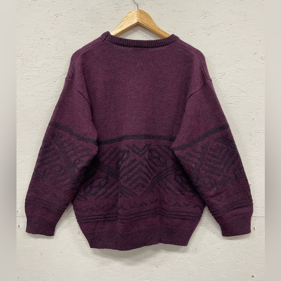 Vintage 1980s Budibon Wool Blend Knitted V-Neck Sweater, Fits L/XL, Rich Maroon - Picture 2 of 8